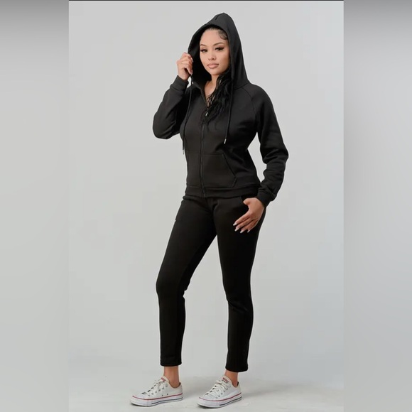 Dani Black Zipper Hoodie & Cropped Jogger Pant Set - Picture 1 of 4